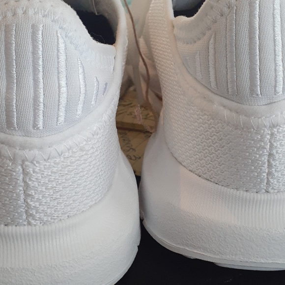 #52❤️ NEW ADIDAS SWIFT RUN X SHOES - Picture 6 of 11